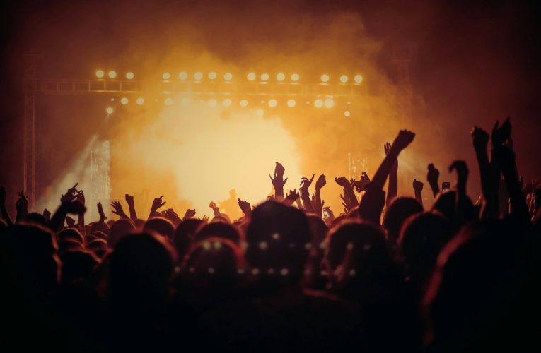 Metallica quebra recorde de público em show histórico no JMA Wireless Dome